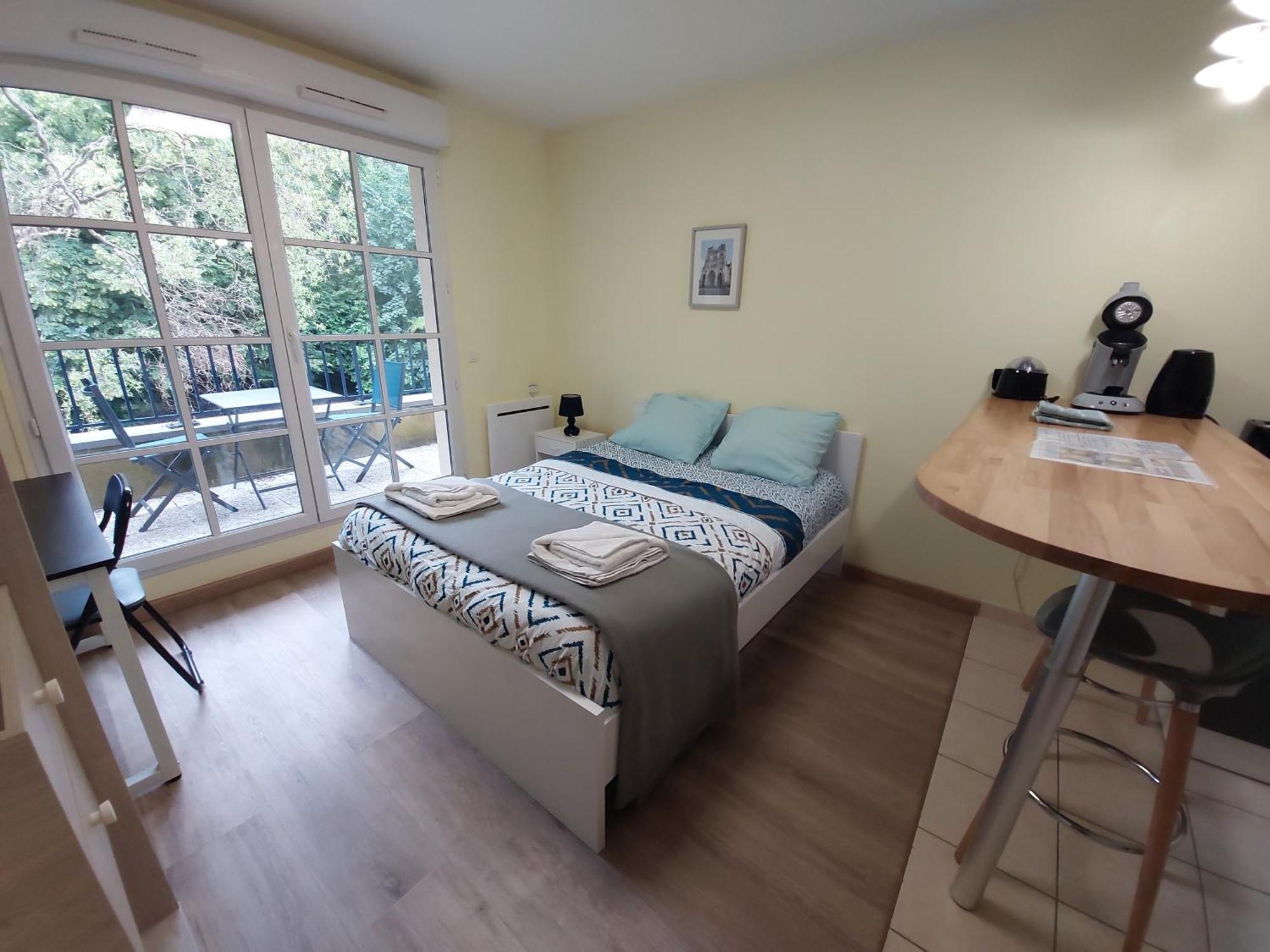 Bonvallet - Studio Paisible Et Chaleureux Avec Balcon Amiens Exterior photo